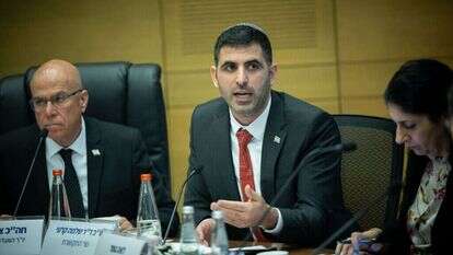 שר התקשורת, שלמה קרעי | יונתן זינדל, פלאש 90 שר התקשורת, שלמה קרעי | יונתן זינדל, פלאש 90