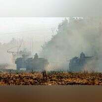 כוחות צה"ל סמוך לשדרות, למחרת הטבח בעוטף עזה. | יוסי זמיר, פלאש 90