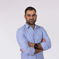 בצלאל ויברמן. | אריק סולטן. סטיילינג: מעיין רתם ברש