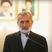 כמאל ח'ראזי, יועצו של מנהיג איראן עלי חמינאי. | מסך מיוטיוב