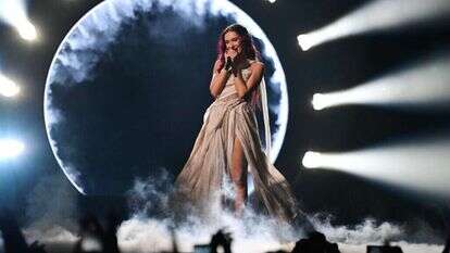 עדן גולן מופיעה בחזרה הגנרלית של האירוויזיון. | EPA עדן גולן מופיעה בחזרה הגנרלית של האירוויזיון. | EPA