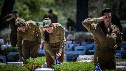 לספר על גבורת הנופלים . הר הרצל, השבוע. | יונתן זינדל, פלאש 90