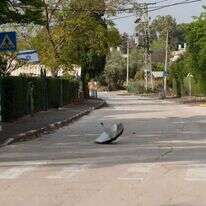 רחובות נטושים בקריית־שמונה בחודש שעבר. | אייל מרגולין, ג'יני