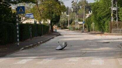 רחובות נטושים בקריית־שמונה בחודש שעבר. | אייל מרגולין, ג'יני