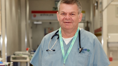 ד״ר דן שוורצפוקס, מנהל מלר״ד (מיון) וסגן מנהל ביה״ח סורוקה. באדיבות: המרכז הרפואי סורוקה מבית קבוצת כללית