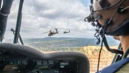 מסוקי חיל האוויר במטס יום הזיכרון מעל הר הרצל. | דובר צה"ל