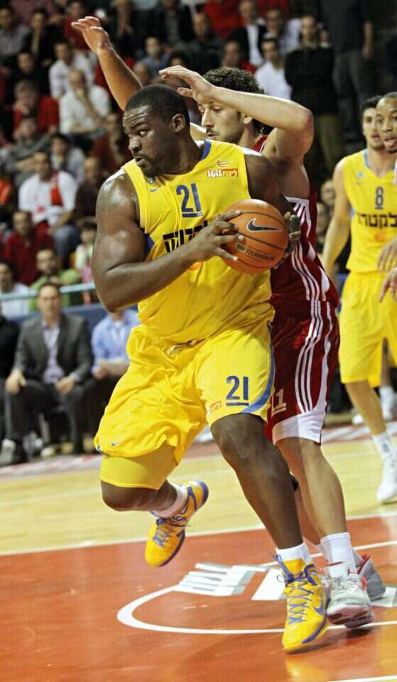 אהוב האוהדים. סופו במדי מכבי תל–אביב. | דני מרון