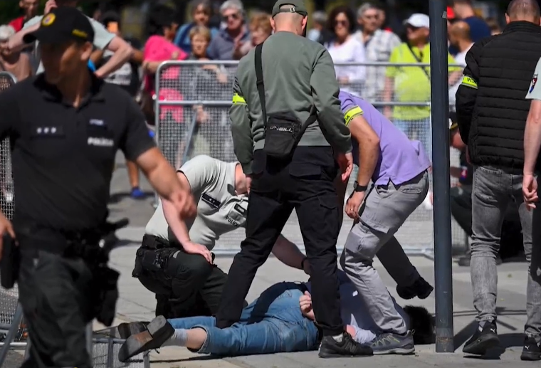 תיעוד ממעצר החשוד בירי. | מסך מיוטיוב