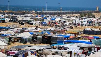 אוהלי עקורים באזור המואסי | AFP