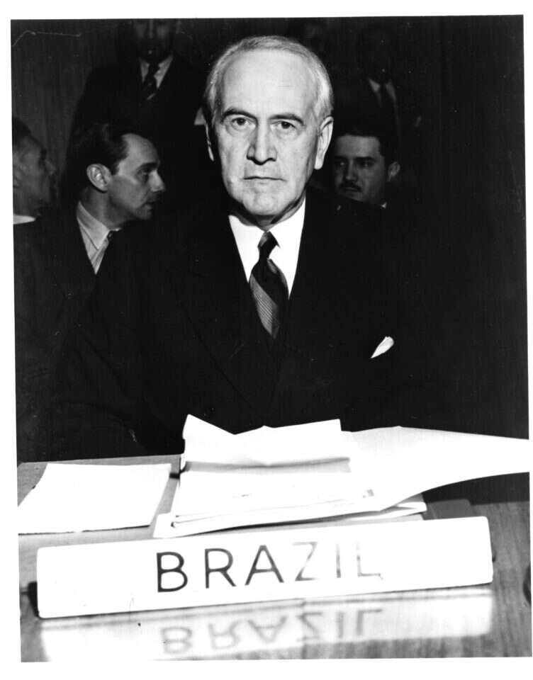 ניצל את חג ההודיה כדי לדחות את ההצבעה. נשיא העצרת הכללית לשעבר, אוסוולדו ארניה. | גטי אימג'ס