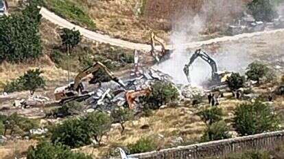 הרס "הארמון" - מבנה פלסטיני בלתי חוקי, סמוך לאפרת. | מיכאל פרבר