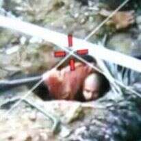 המחבל מציץ מהפיר. | דובר צה"ל