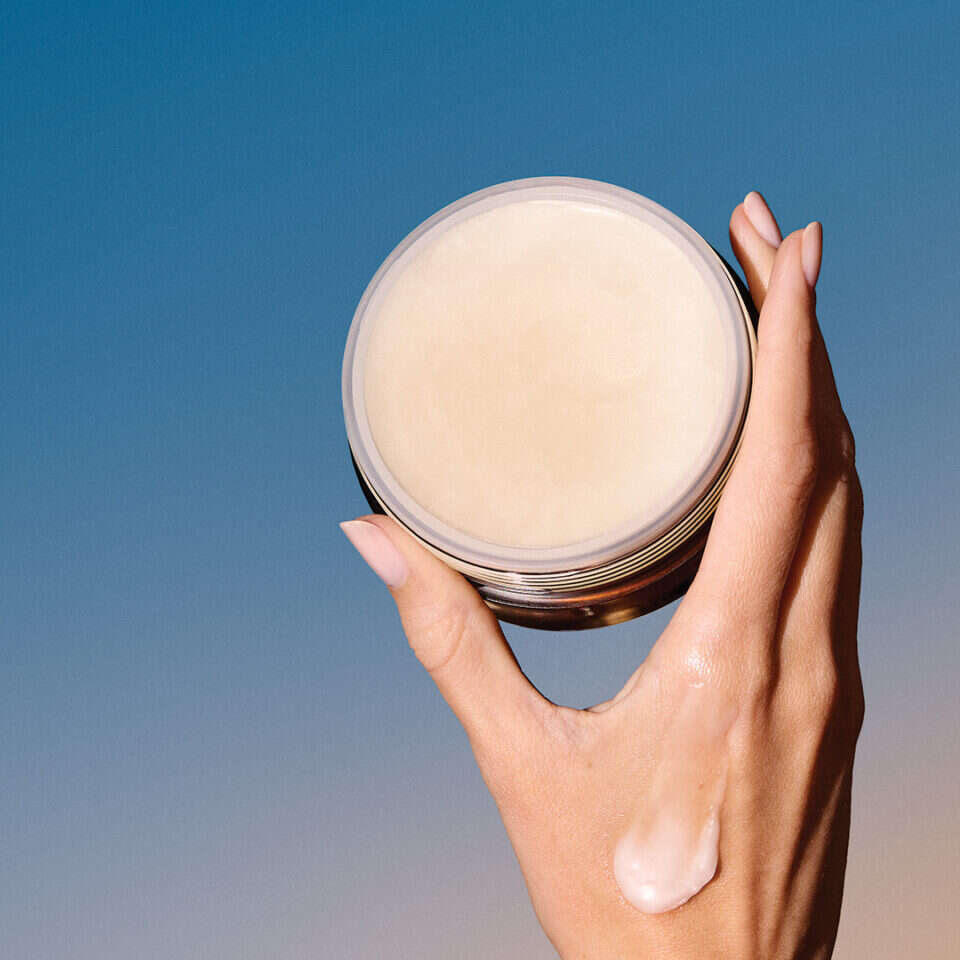 באלם אסתי לאודר. | יחצ חול