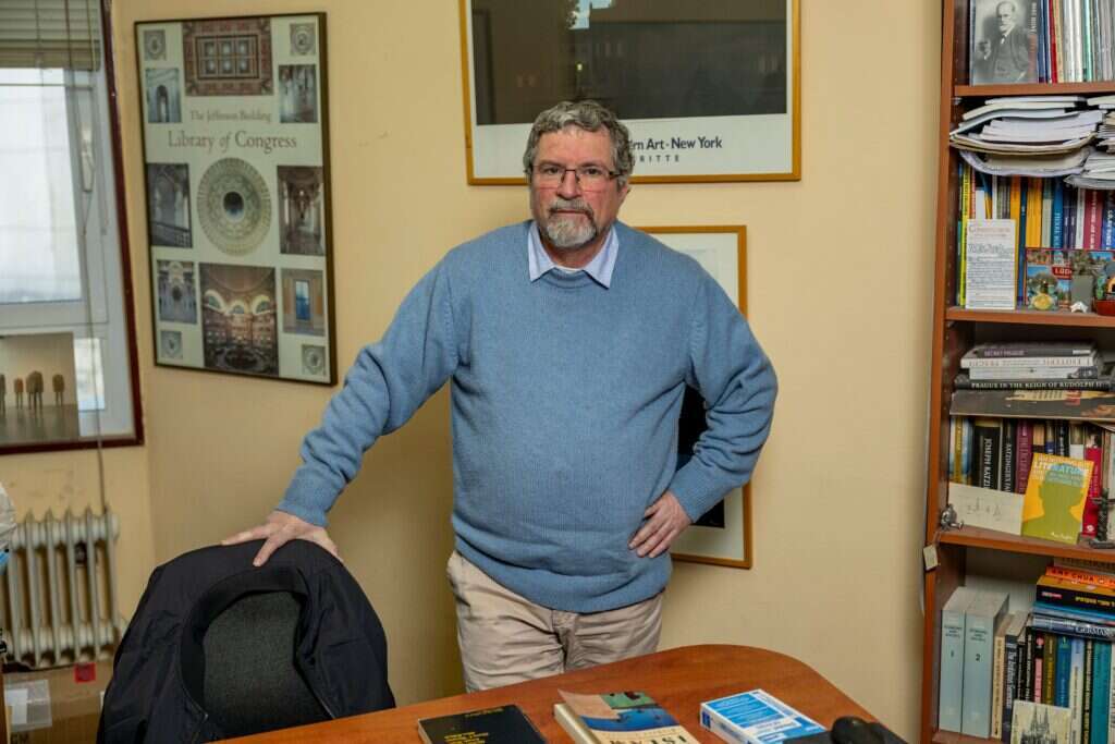 פרופ' גד יאיר. | נעמה שטרן