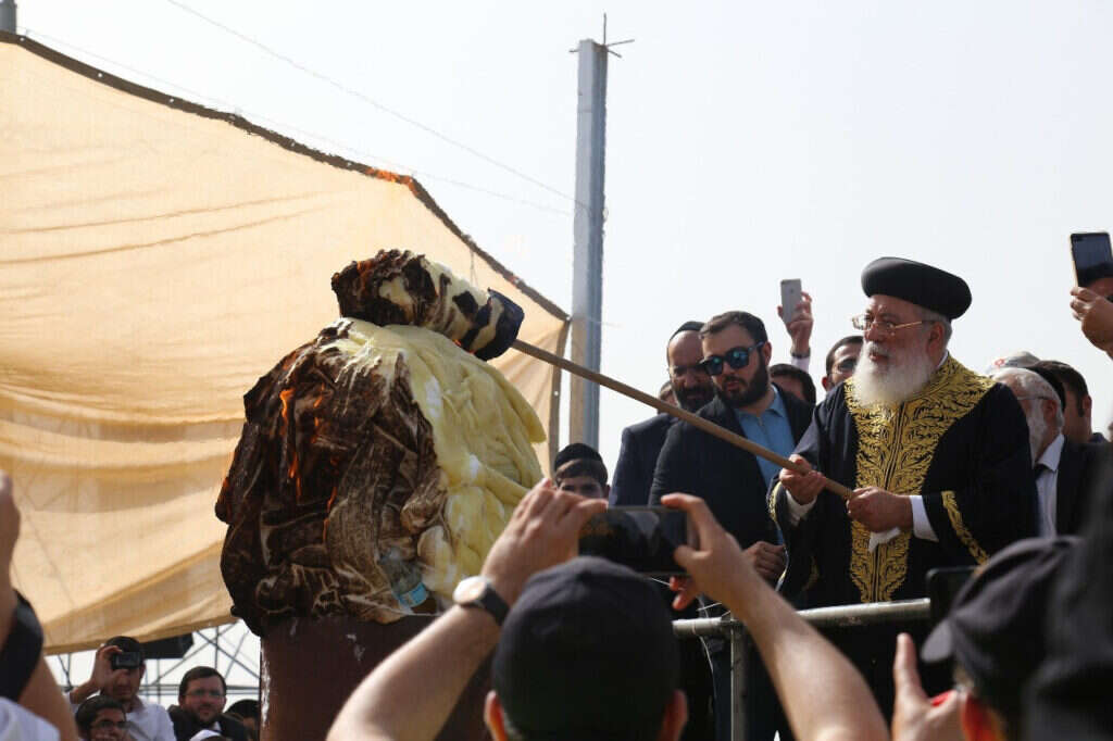 הרב עמאר בהילולת הרשב"י, מירון תשע"ז. | חדשות 24 הרב עמאר בהילולת הרשב"י, מירון תשע"ז. | חדשות 24