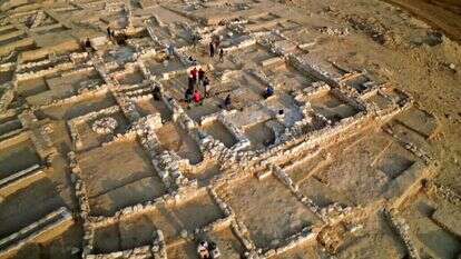 חפירת רשות העתיקות ברהט. | אמיל אלג'ם רשות העתיקות