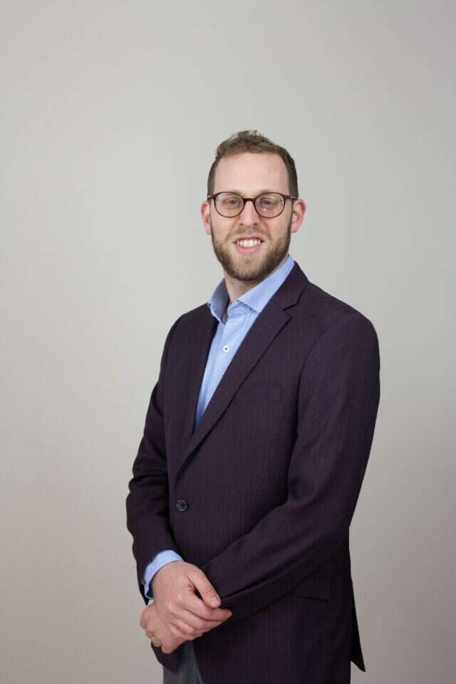 אברהם שלו. | רינה נקונצ'ני