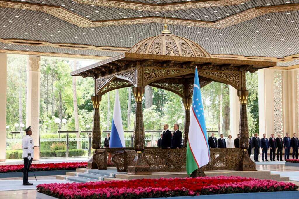 פוטין ונשיא אוזבקיסטן שבקט מירזייאיב. | AP פוטין ונשיא אוזבקיסטן שבקט מירזייאיב. | AP