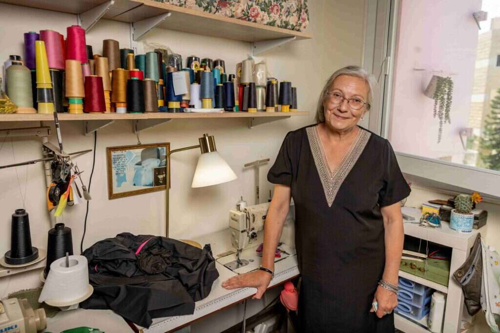 לידיה שאטאלין, 63 . התופרת משכונת בית–הכרם. | נעמה שטרן