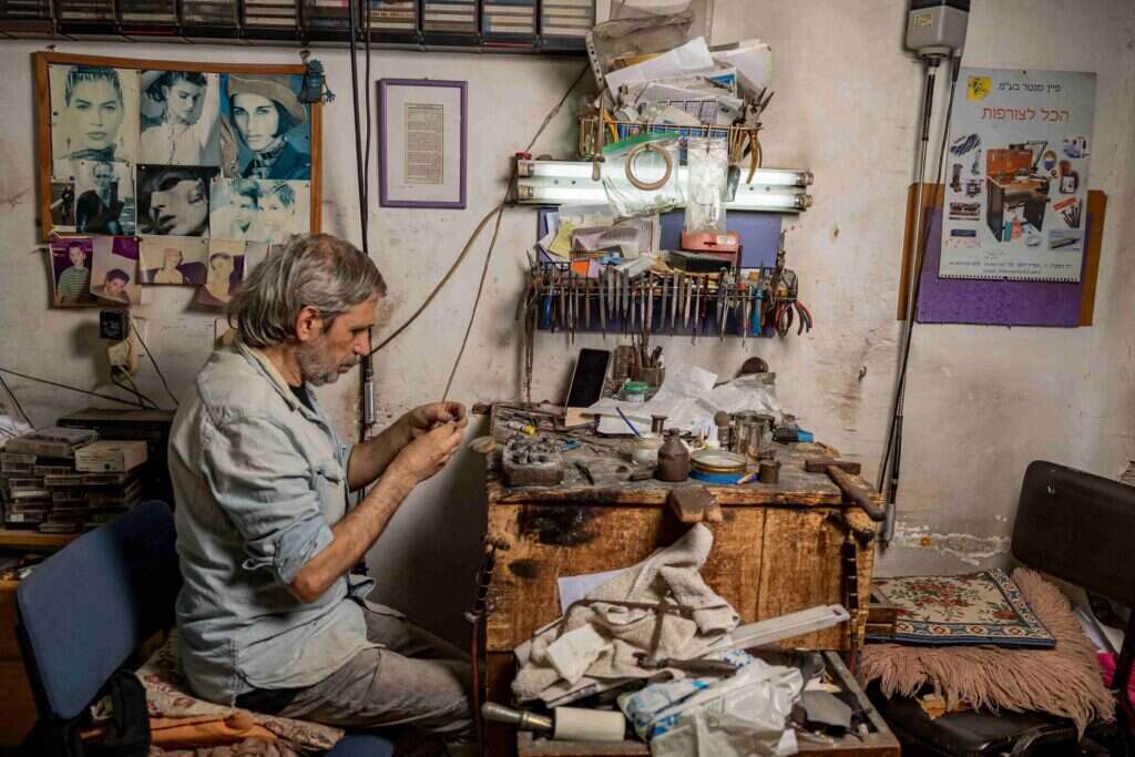 יוסי קופייבקר, 68 . הצורף מרחוב יהודית. | נעמה שטרן