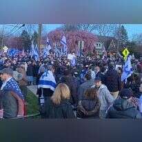הפגנת תמיכה בישראל מול הפגנת תמיכה בחמאס בטינק, ניו גרז'י (ארה"ב). | דוברות זק"א