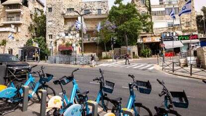 רחוב ברלין. | אריק סולטן רחוב ברלין. | אריק סולטן