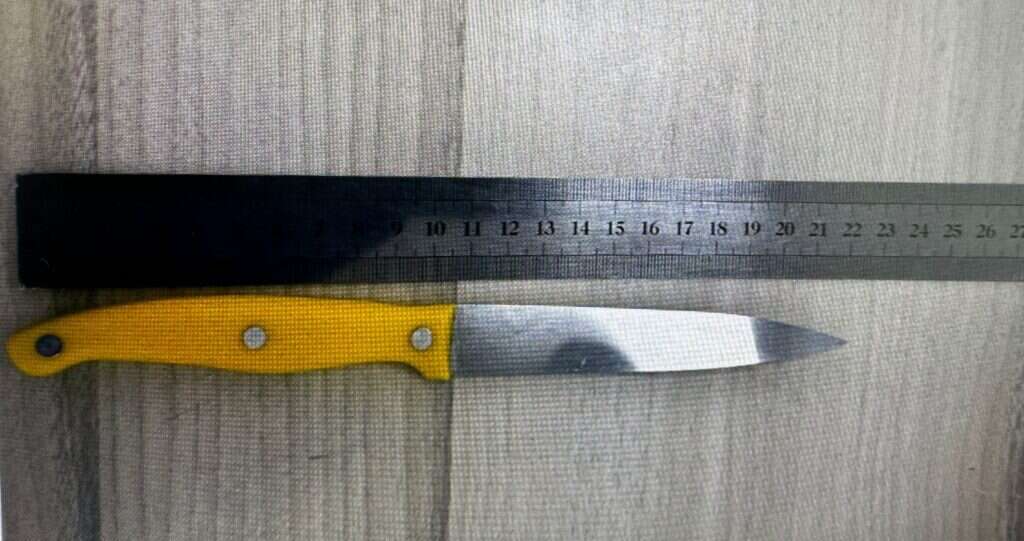 הסכין שאיתה תכנן המחבל לבצע פיגוע דקירה בעיר העתיקה. | דוברות המשטרה