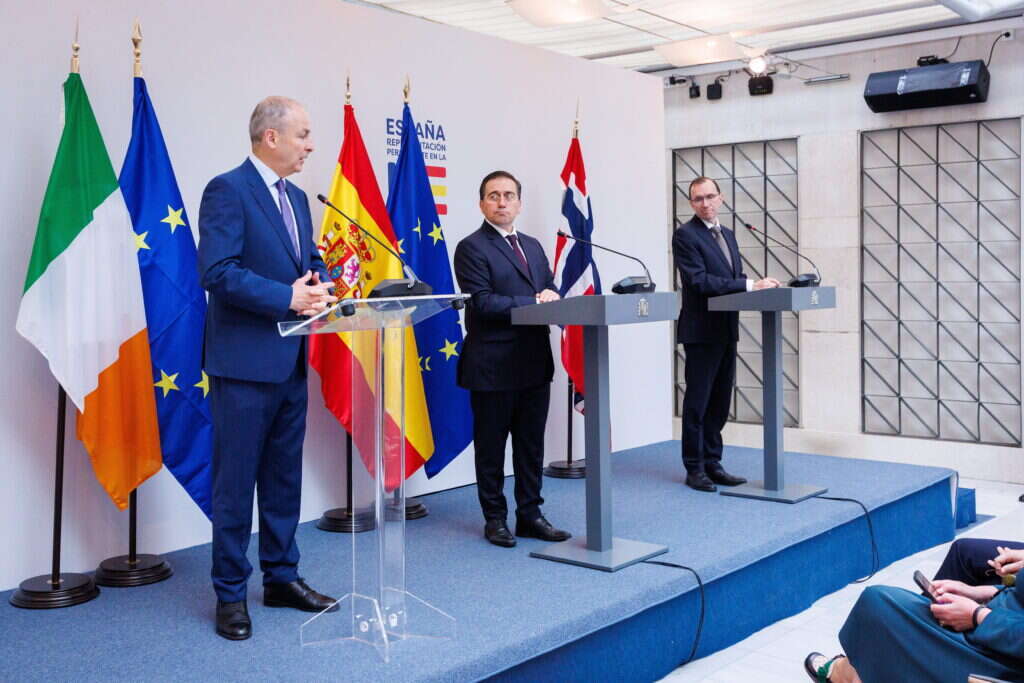 שרי החוץ של אירלנד, ספרד ונורווגיה. | EPA