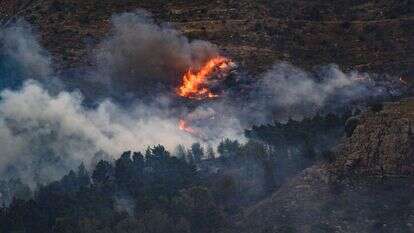שריפה סמוך לקריית שמונה שנגרמה כתוצאה מירי חיזבאללה. | אייל מרגולין, פלאש 90
