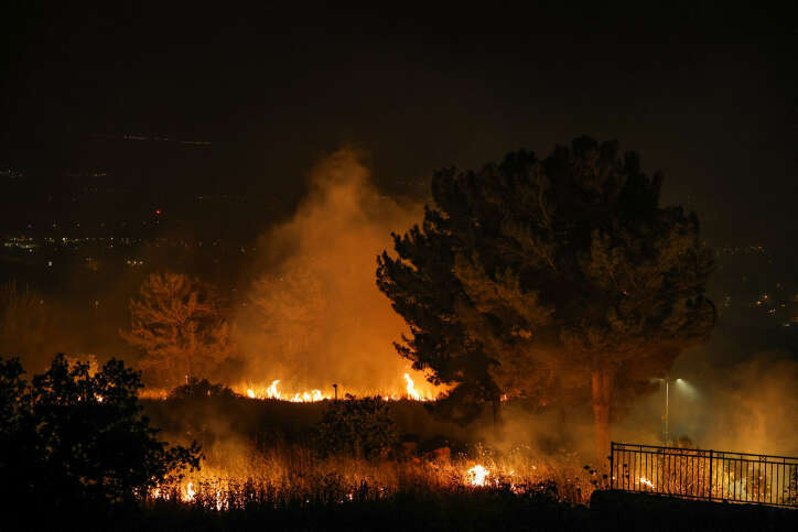 השרפות סמוך לקריית שמונה, כתוצאה מירי טילי חיזבאללה. | דוד כהן, פלאש 90