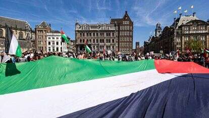 הפגנת תמיכה בחמאס ב"יום הנכבה" באמסטרדם. | אי.פי.איי