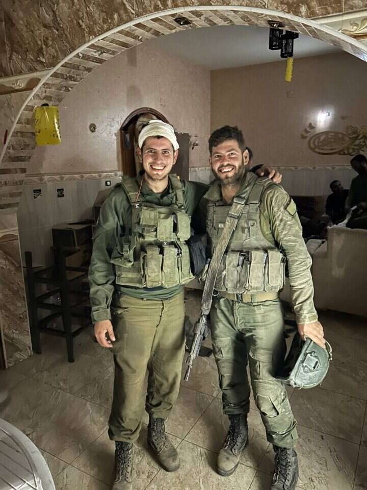 כתבנו והתחבושת ואחיו בנצי ברפיח. | עמיאל ירחי