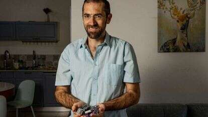 חובב יחיאלי. | נעמה שטרן