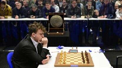 הטכנולוגיה מתקדמת אך המשחק נשאר שמרני וג'נטלמני. נימן בטורניר "טאטה סטיל" בהולנד, ינואר 2024. | אי.פי.איי