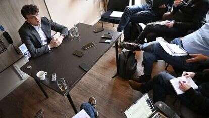 "לפי מדדים אובייקטיביים, החיים שלי נהרסו". נימן במסיבת עיתונאים לפני טורניר בהולנד, בחודש ינואר. | איי.אף.פי "לפי מדדים אובייקטיביים, החיים שלי נהרסו". נימן במסיבת עיתונאים לפני טורניר בהולנד, בחודש ינואר. | איי.אף.פי