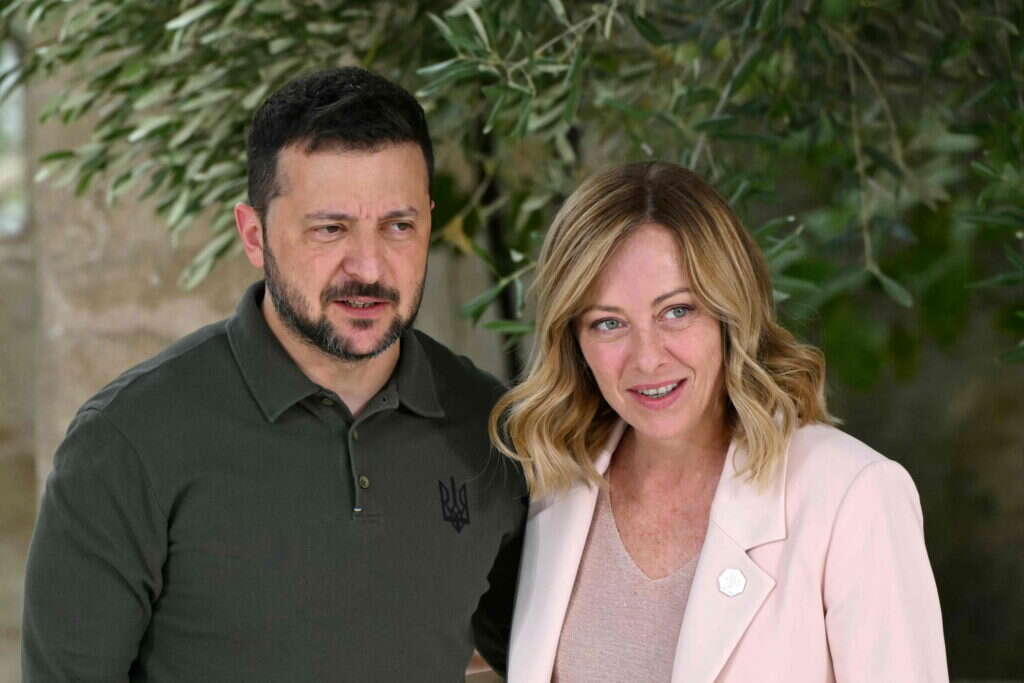 ג'ורג'יה מלוני עם וולדימיר זלנסקי בוועידת ה-G7. | AFP