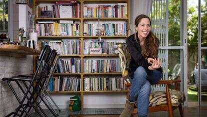 שירי ארצי (52) תסריטאית, סופרת ומנחת סדנאות כתיבה. | אריק סולטן