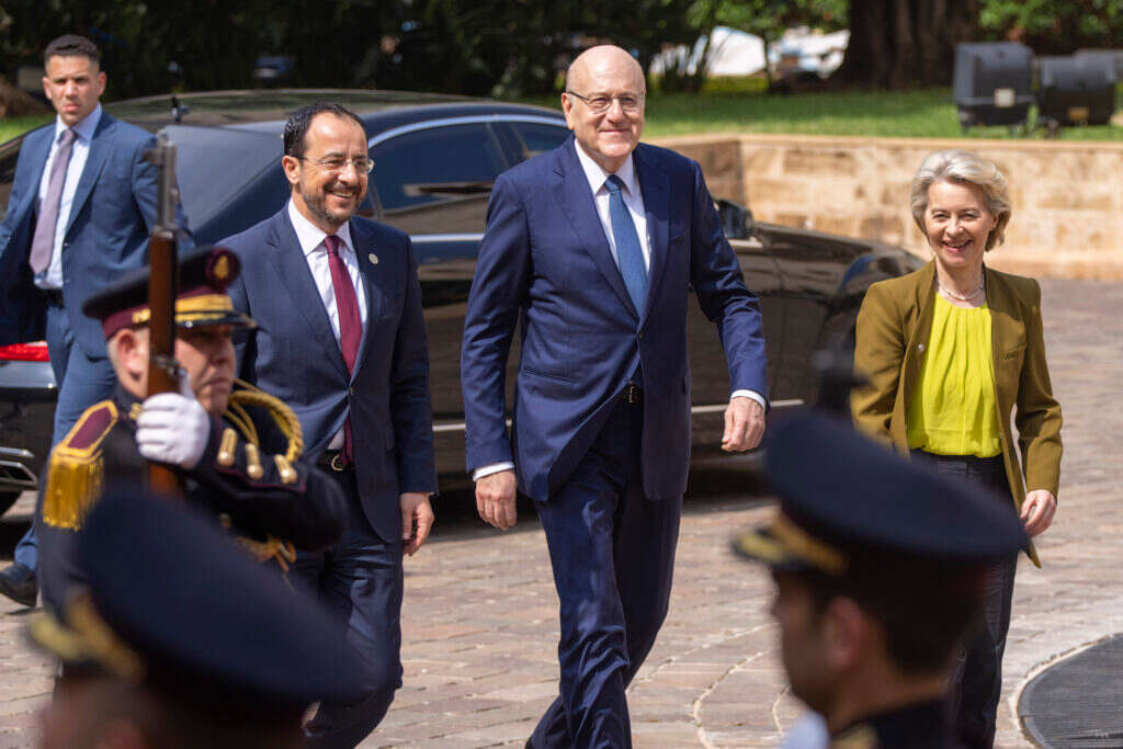 נג'יב מיקאתי. | איי.פי נג'יב מיקאתי. | איי.פי