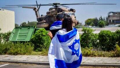 מסוק החטופים בבית החולים שיבא. | אבשלום ששוני, פלאש 90