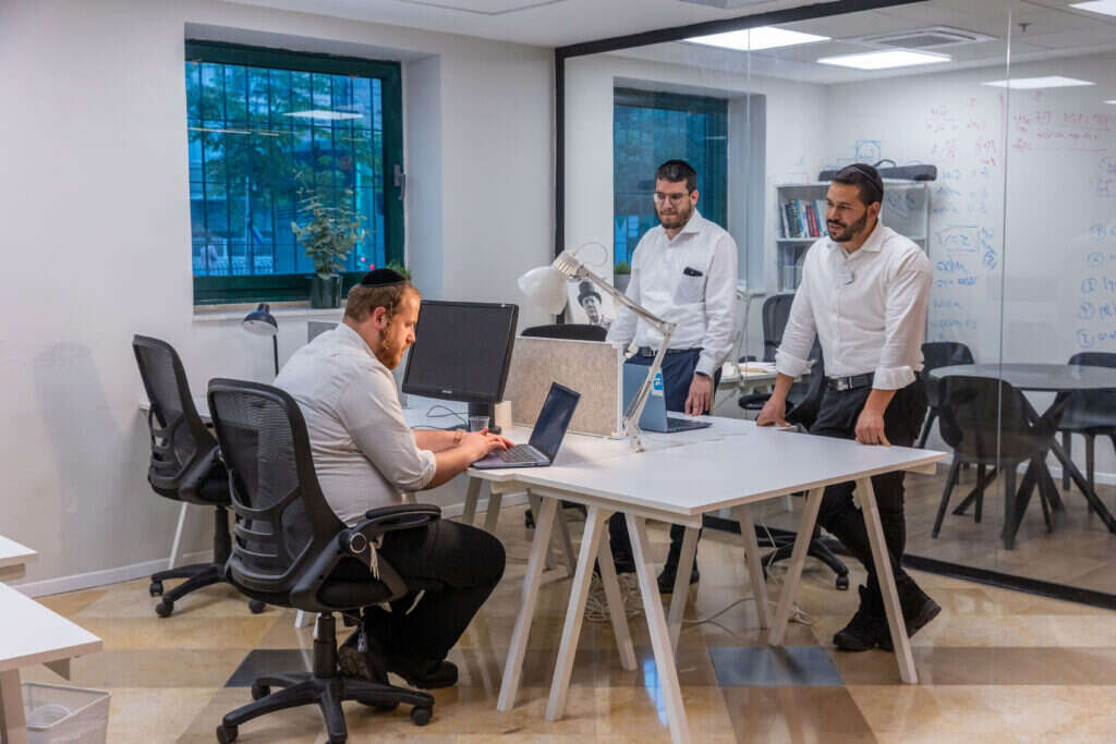 מסלול מותאם אישית בהתאם לצורכי השוק. מרכז כיוון. | יוסי אלוני