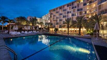 מלון ספורט קלאב. | יחצ ישרוטל