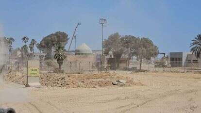 הדרך מכרם שלום לרפיח. | ישי אלמקייס הדרך מכרם שלום לרפיח. | ישי אלמקייס