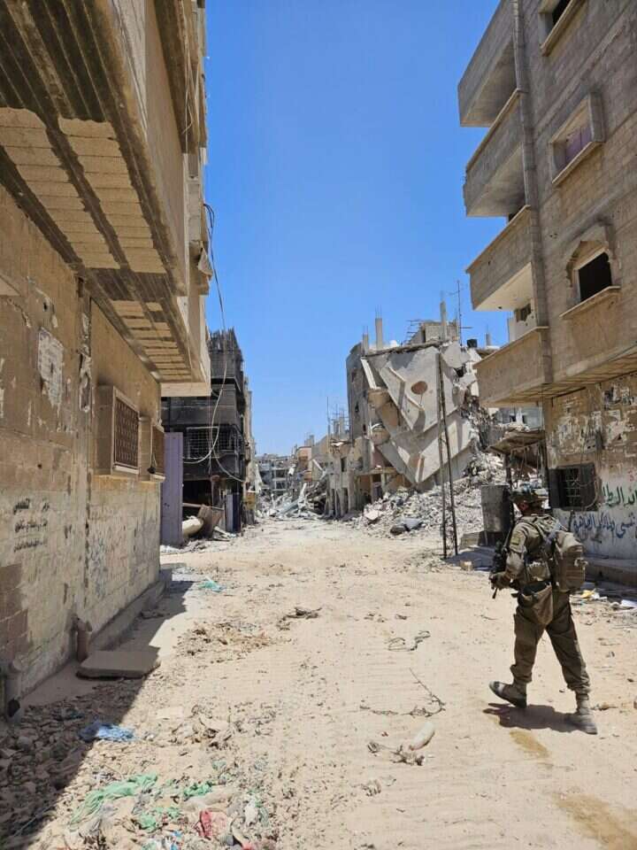 לוחמי צה"ל במחנה הפליטים שבורה ברפיח. | ישי אלמקייס