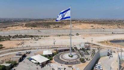 הדגל הגדול ביותר בישראל – נתיב העשרה. | אמנון זיו