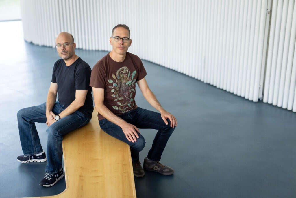 מימין: זוהר שרון, רועי אופנהיים. | אריק סולטן