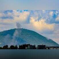 עשן עולה לאחר שרקטות שנורו מלבנון פגעו בשטח פתוח בהר מירון, | דוד כהן, פלאש90