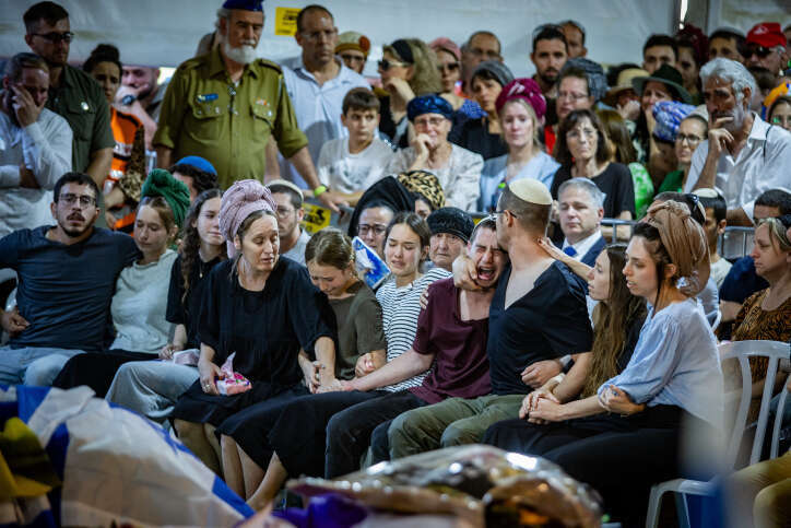 הלוויית אילון ויס הי"ד. | אורן בן חקון, פלאש 90