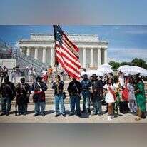 חגיגות לציון 19 ביוני, היום שאחרוני העבדים השתחררו בו. אנדרטת לינקולן, וושינגטון הבירה. גטי אימג'יס