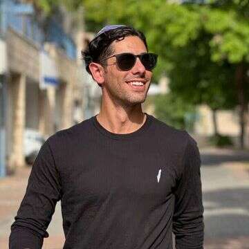 שלמה ליפמן. ללא קרדיט