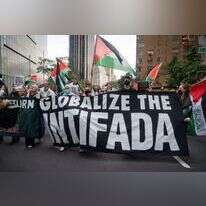 הפגנה אנטישמית ואנטי-ישראלית בניו יורק, הקוראת "להפוך את האינתיפאדה לגלובלית", ספטמבר 2021. | לוק טרס, פלאש 90